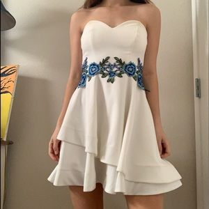 B. Darlin Strapless Dress